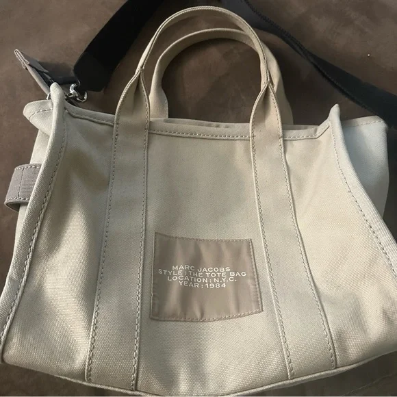 Marc Jacobs Cream Canvas Tote Bag - Picture 3 of 5